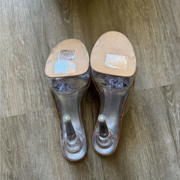 Clear Platform Heels size 8 - Picture 6 of 9